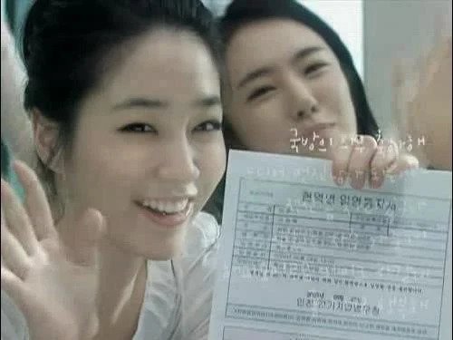 젊은 남성을 무시하고 조롱하는 나라.Korea