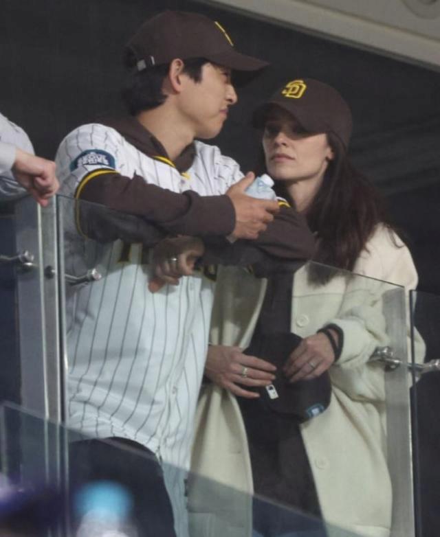 송중기, 두 아이 아빠 된다... 득남 후 1년 여 만에 둘째 소식