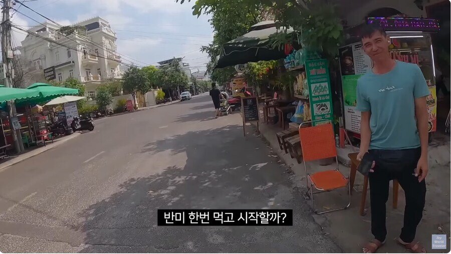 여행 유튜버에게 본인 유튜브 자랑하는 베트남 식당 아재