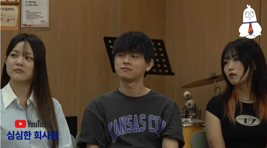 강의실에서 말로 두들겨 맞는 중국 유학생들 반응 ㅋㅋ