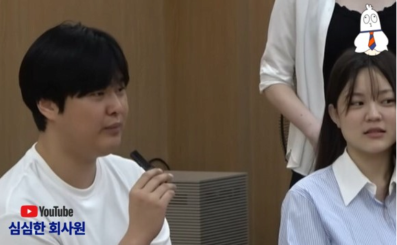 강의실에서 말로 두들겨 맞는 중국 유학생들 반응 ㅋㅋ