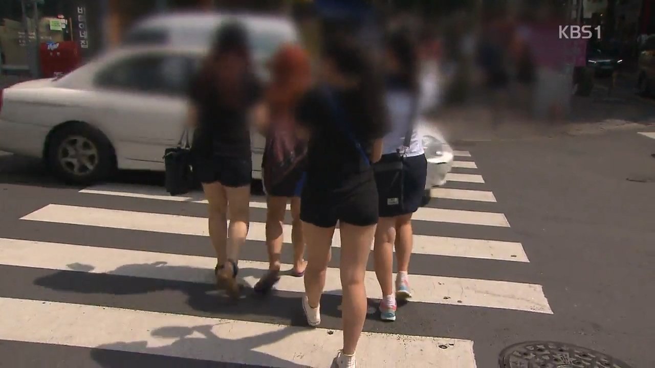 저출산 대신 저출생..몰카대신 불법촬영...자궁대신 포궁 단어 하나로 바꾸는 생각