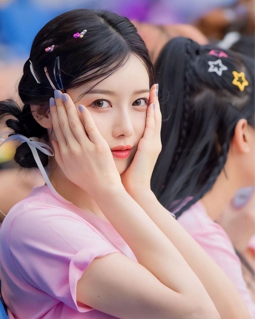 열일하는 이아영.jpg