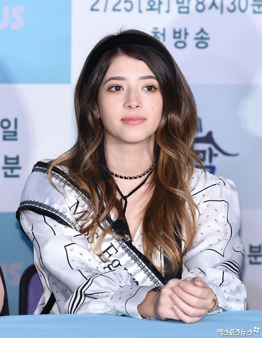 미스 이집트녀에 한국식 화장을 한 결과