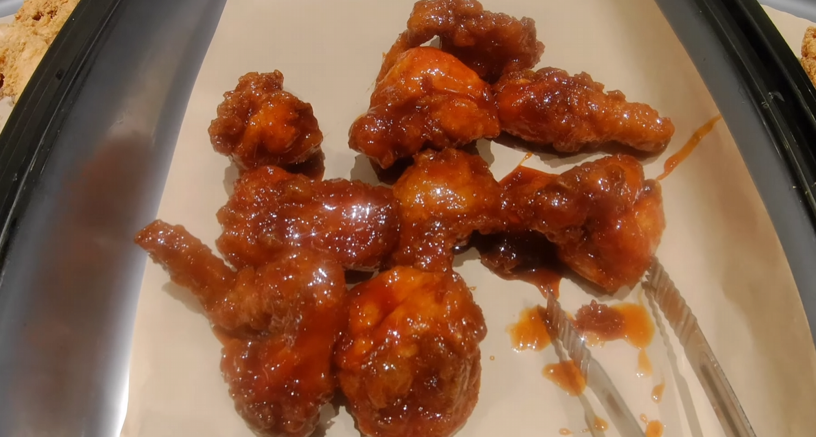 전국 최초 BBQ 치킨뷔페 시작 ㅋㅋㅋㅋ