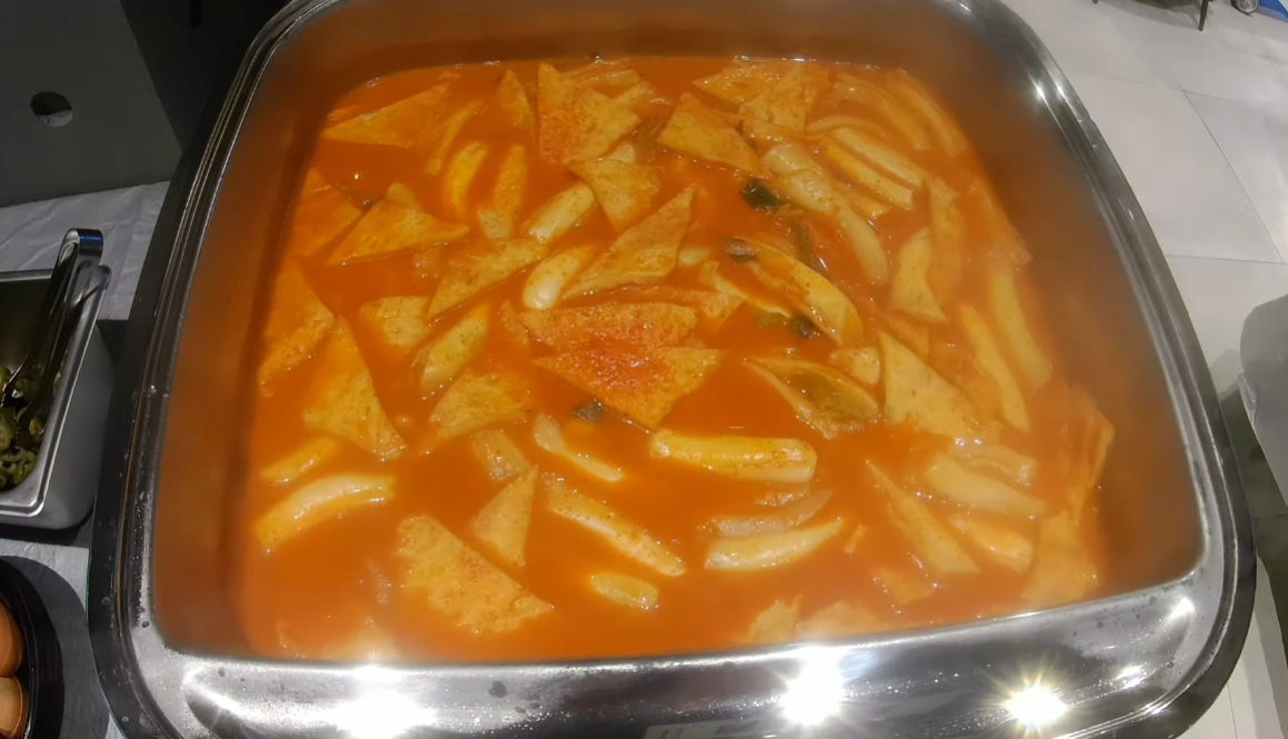 전국 최초 BBQ 치킨뷔페 시작 ㅋㅋㅋㅋ