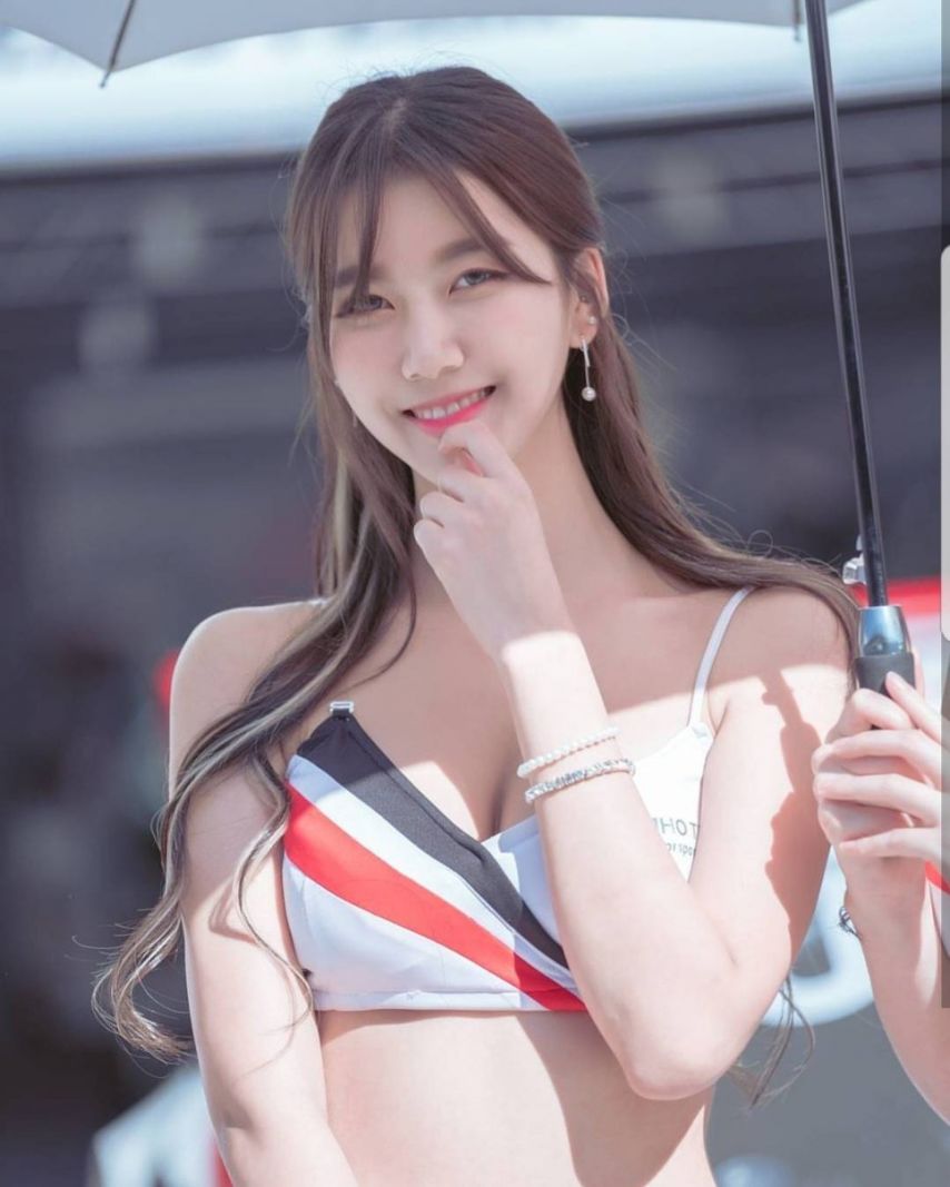 레이싱모델 반지희
