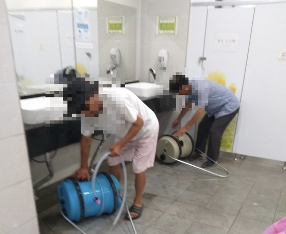 캠핑족들이 점령한 대관령 휴게소 근황