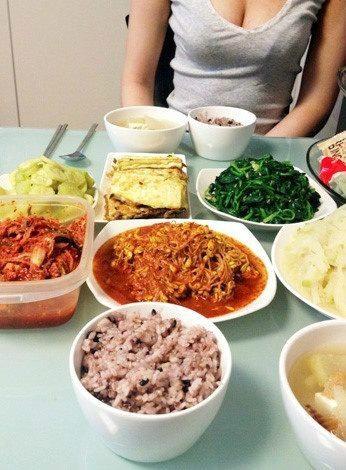 한국인 호불호가 없는 밥상.