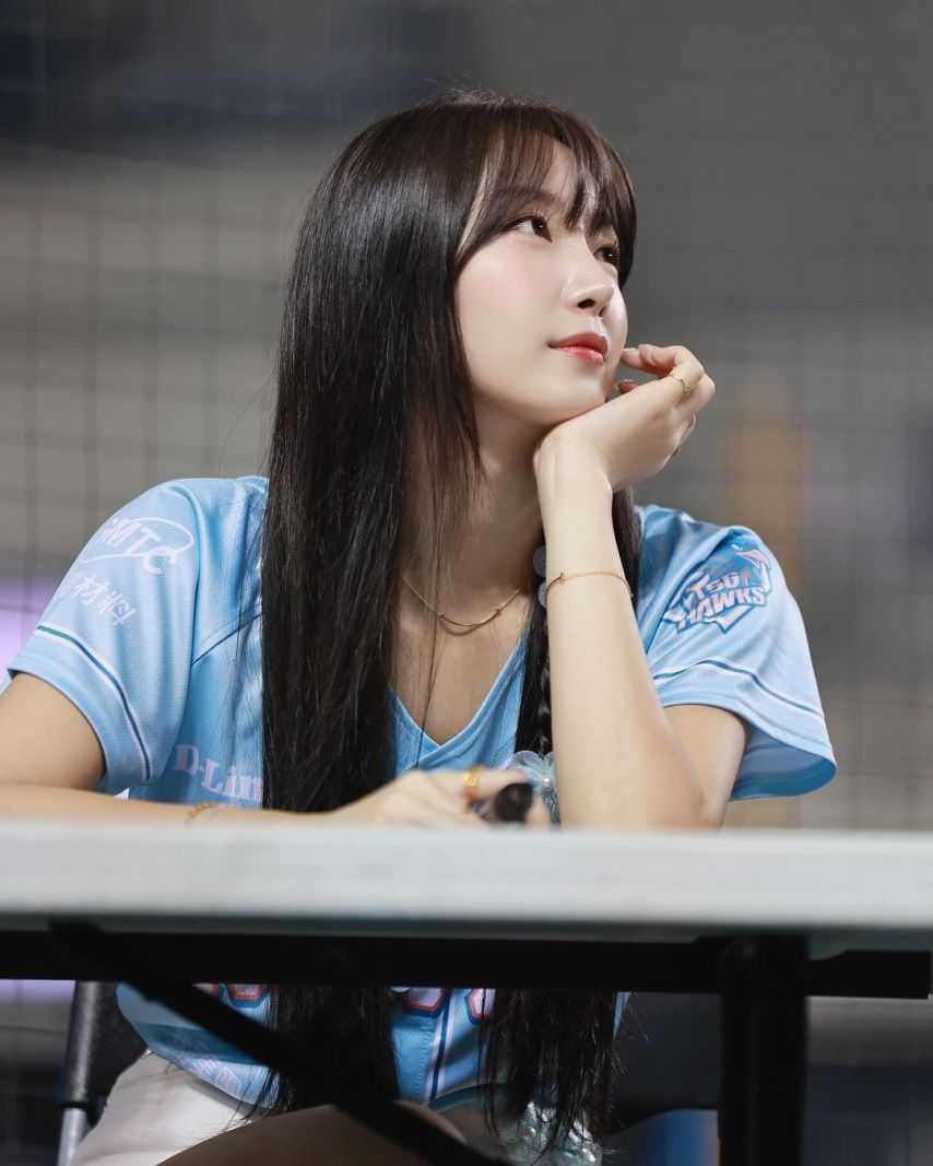 안지현
