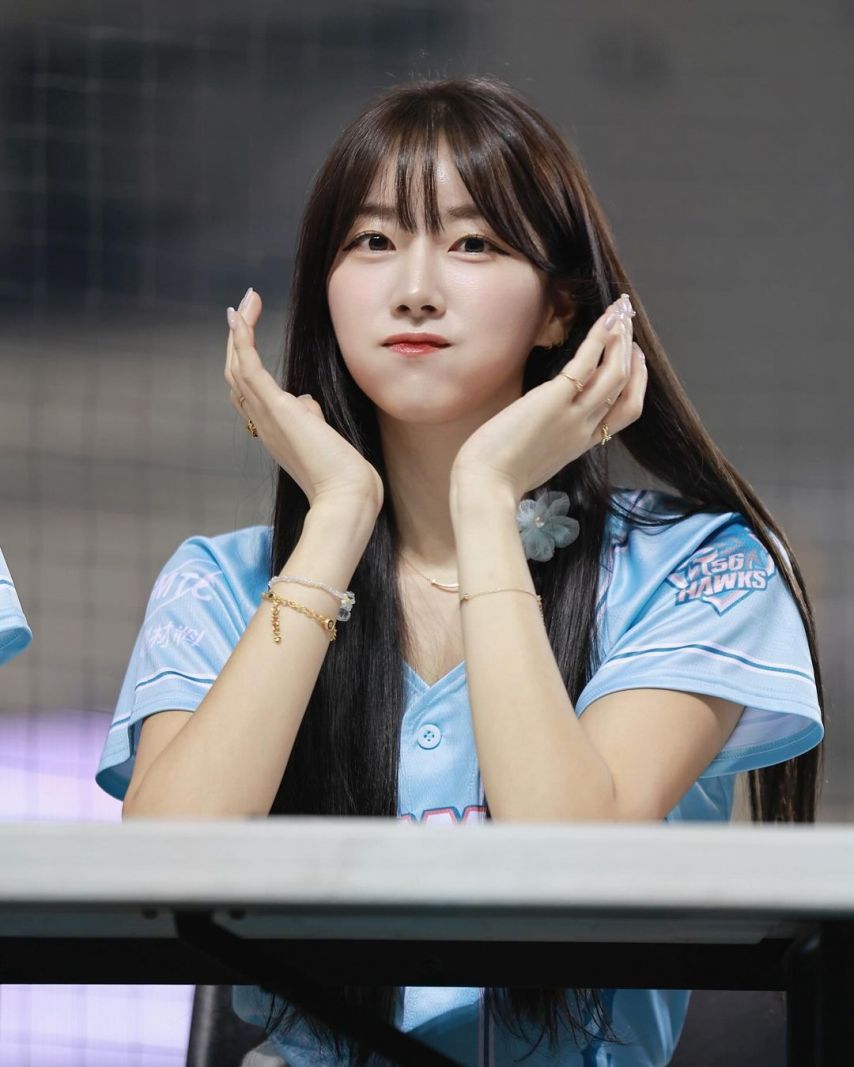 안지현