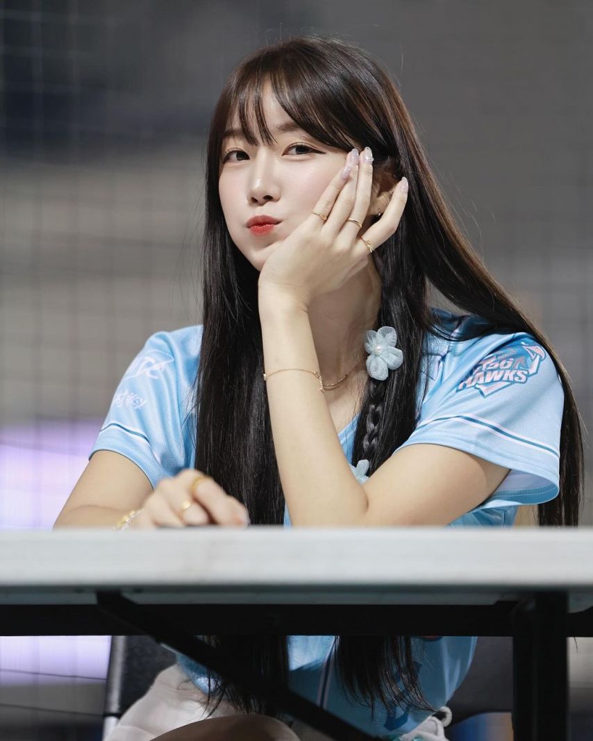 안지현