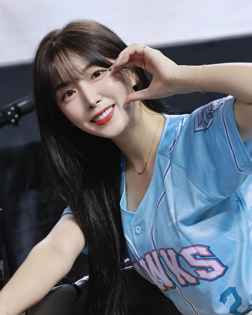 안지현