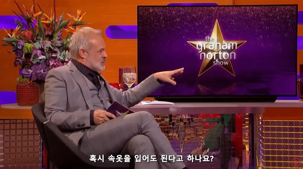 스칼렛 요한슨이 노브라노팬티로 찍었다는 장면