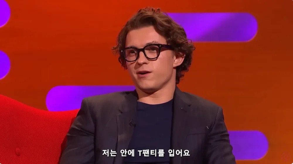 스칼렛 요한슨이 노브라노팬티로 찍었다는 장면