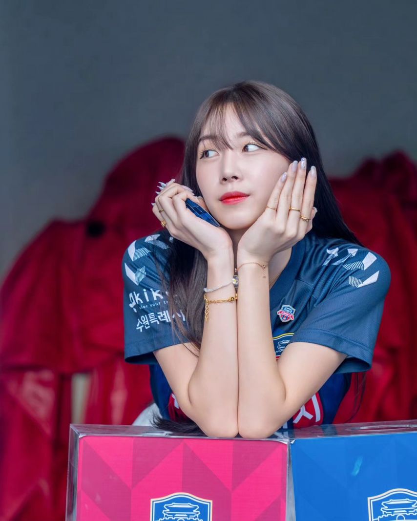 안지현
