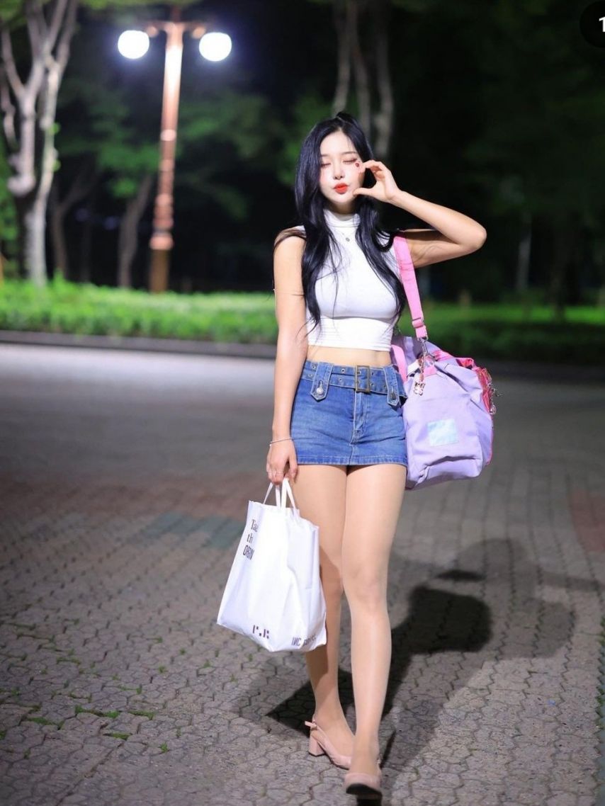 기아 치어리더 유세리 청치마 사복패션.jpg