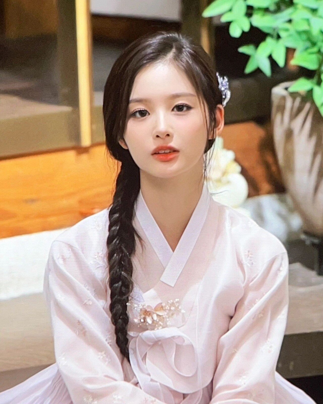 한복입은 엔믹스 설윤 ㄷㄷㄷ