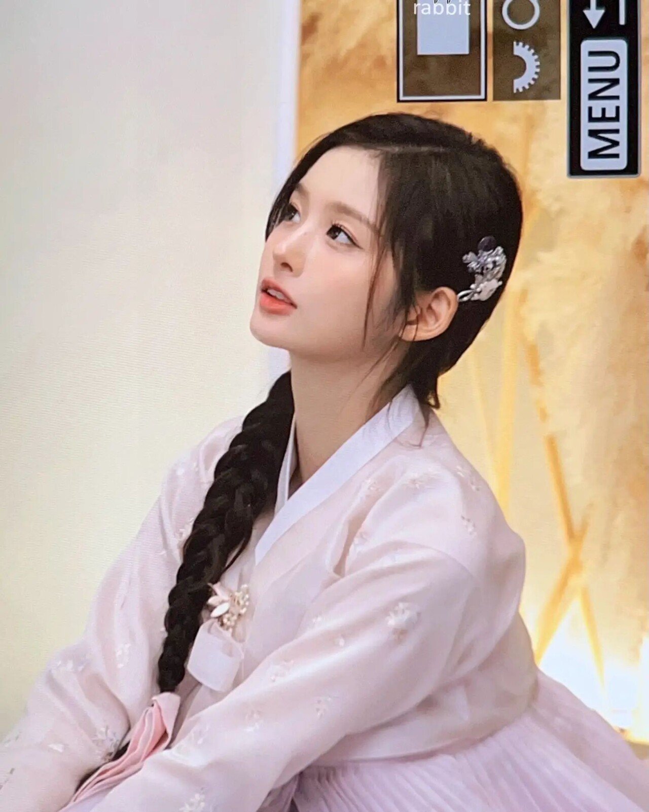 한복입은 엔믹스 설윤 ㄷㄷㄷ