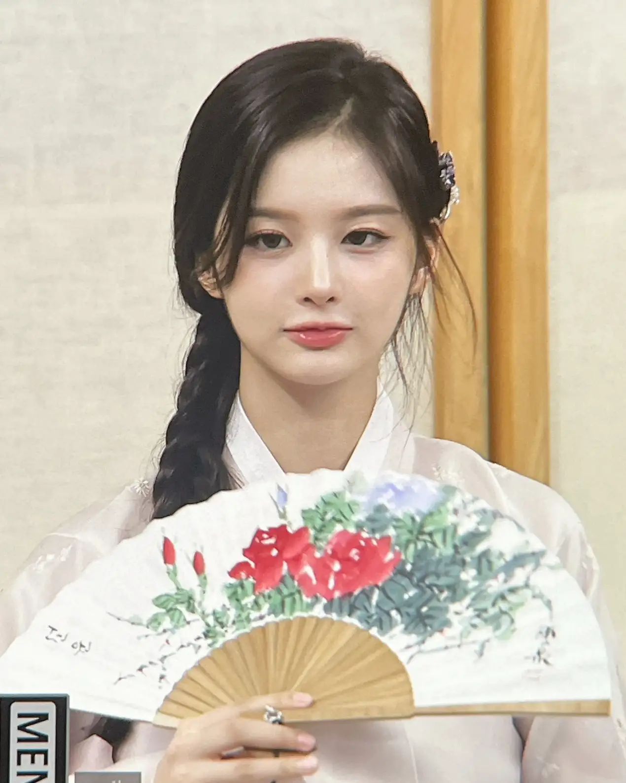 한복입은 엔믹스 설윤 ㄷㄷㄷ