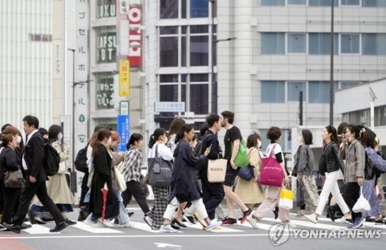 남녀'짝' 찾아줍니다…'데이팅 앱' 운영하는 옆나라
