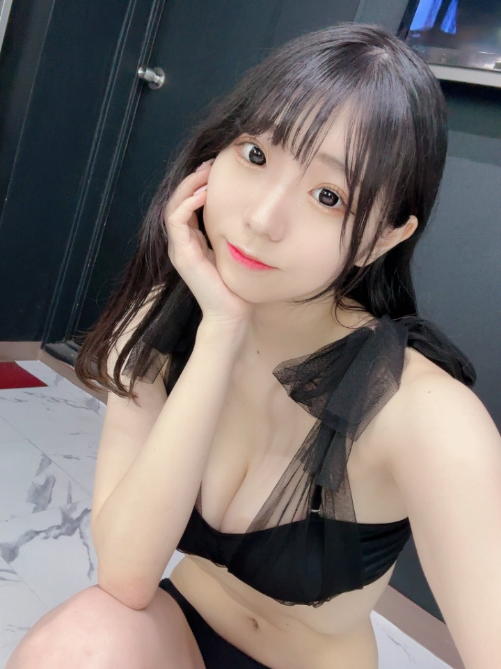요즘 미드 몸매 올타임급 클래스 AV 배우