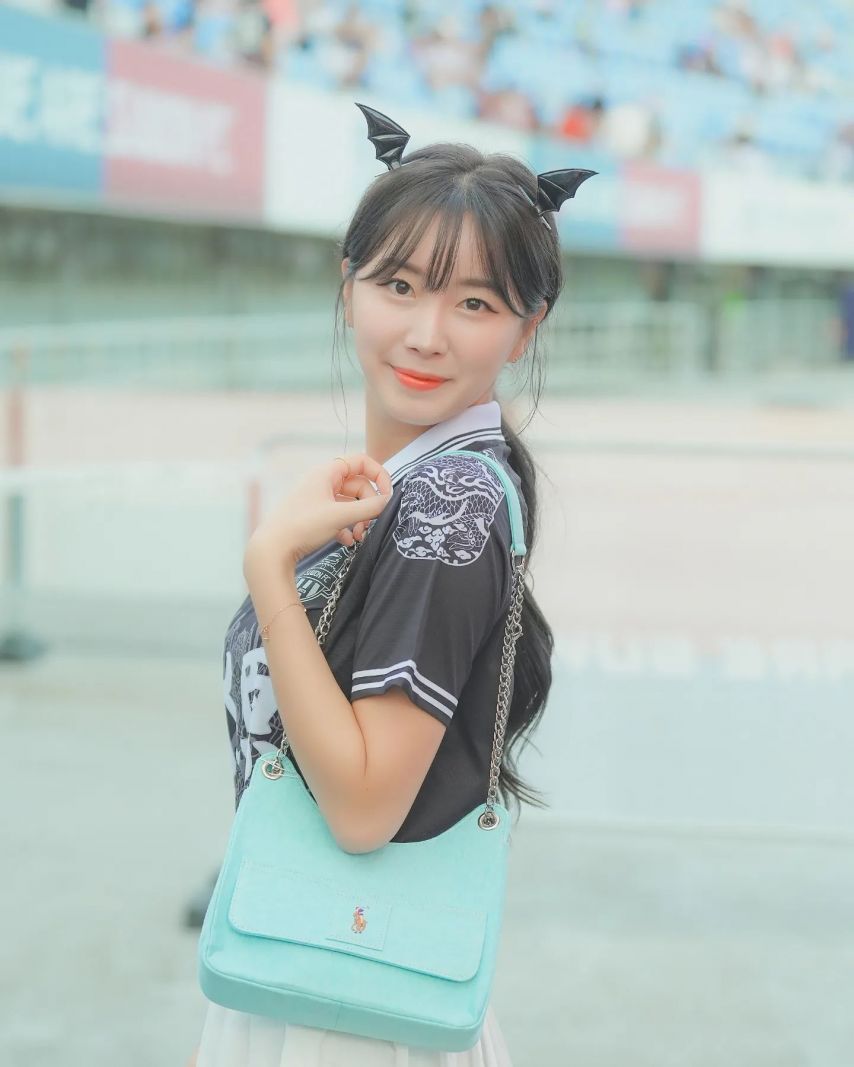 안지현