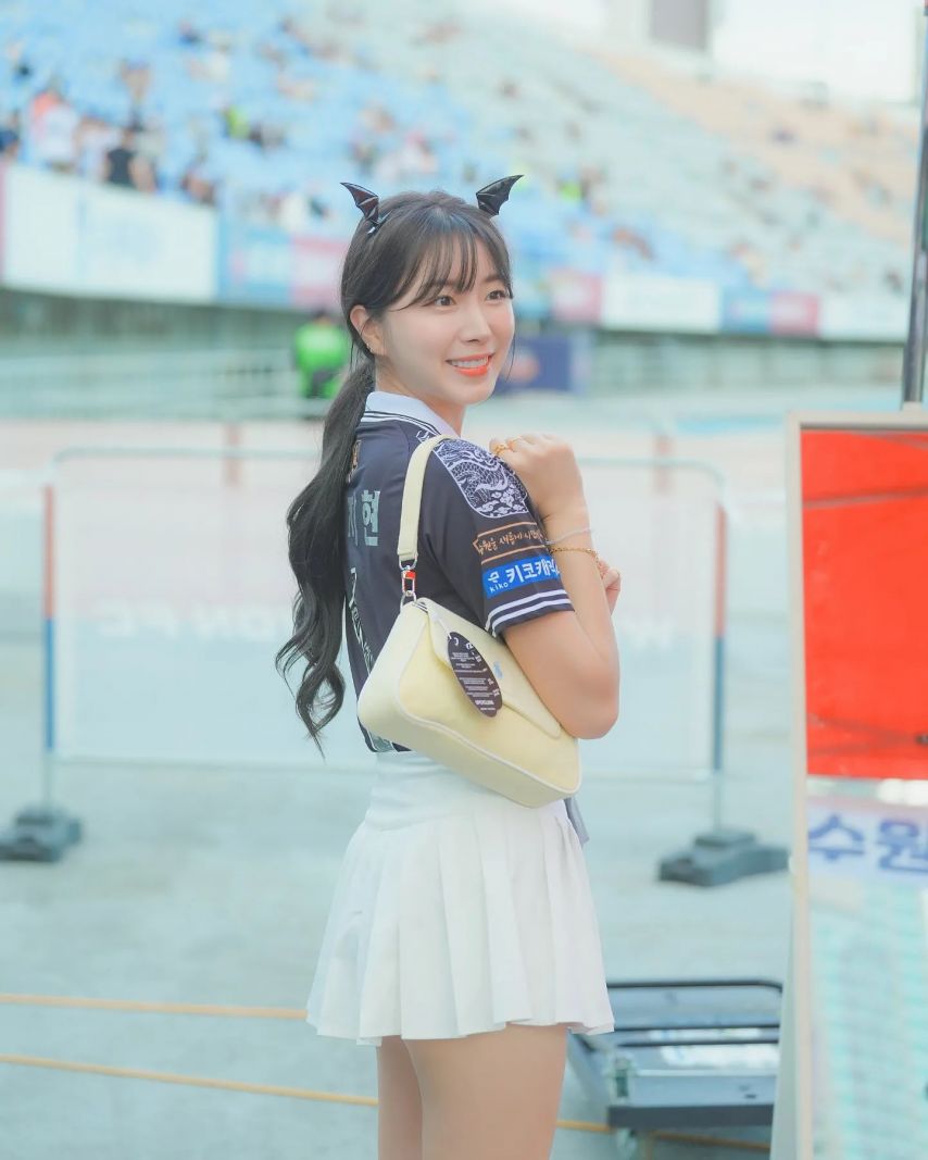 안지현