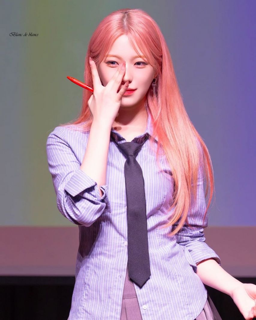 프로미스나인 백지헌