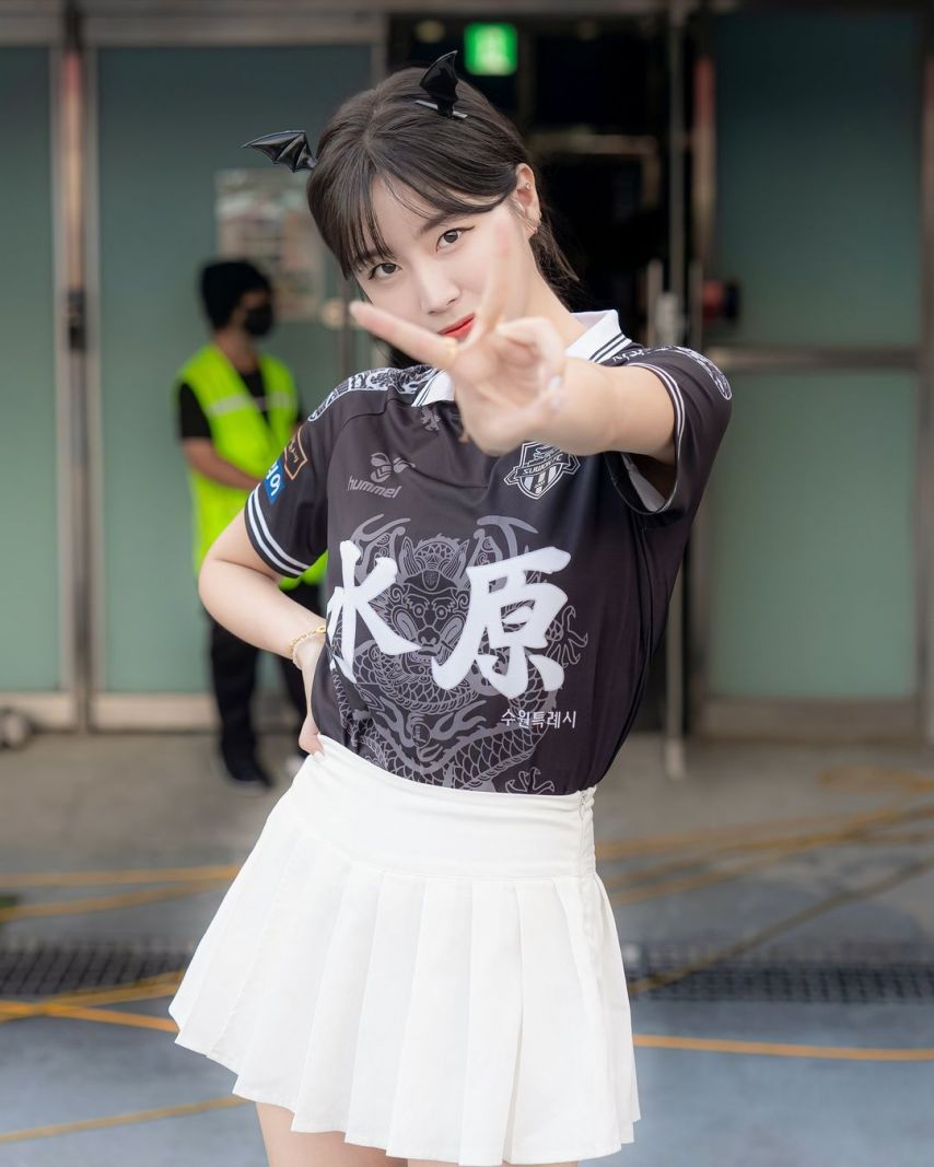 안지현