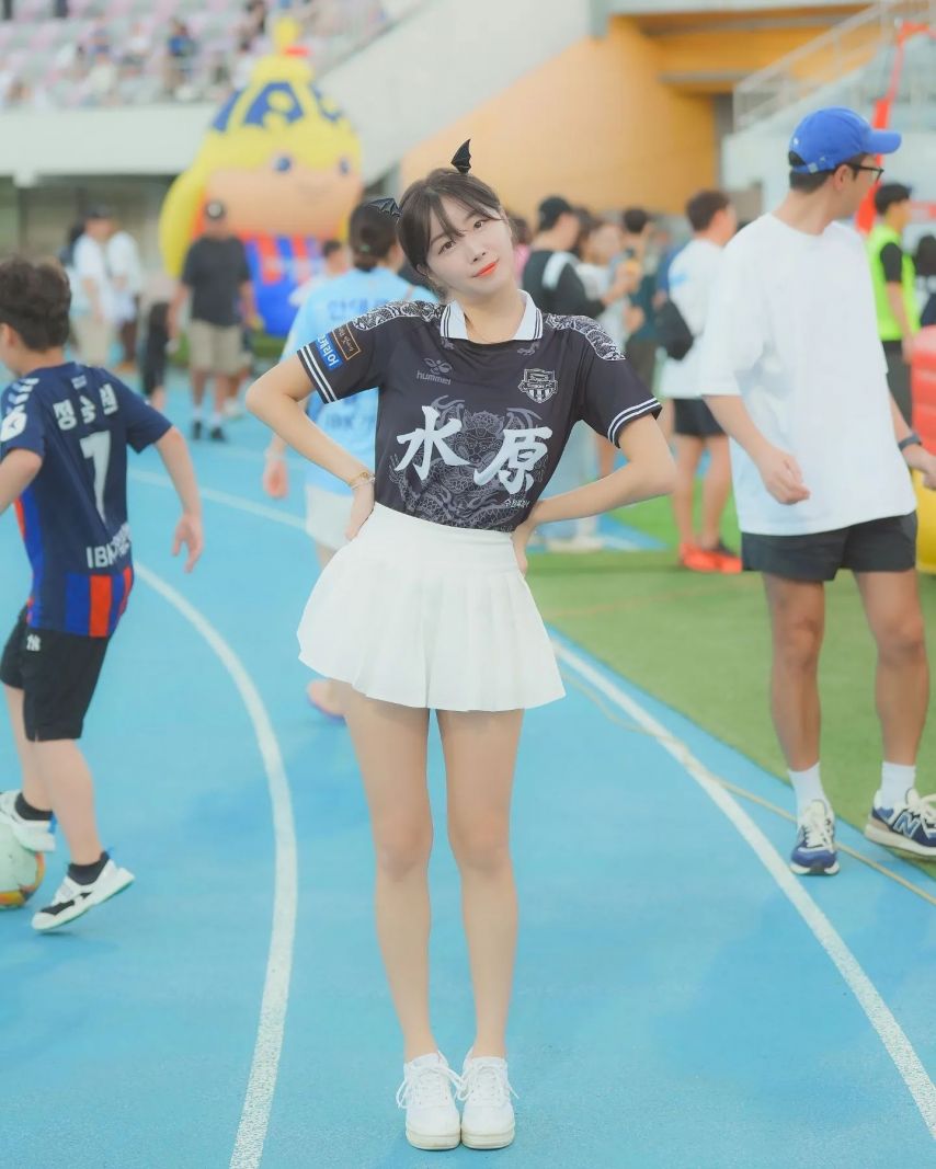 안지현
