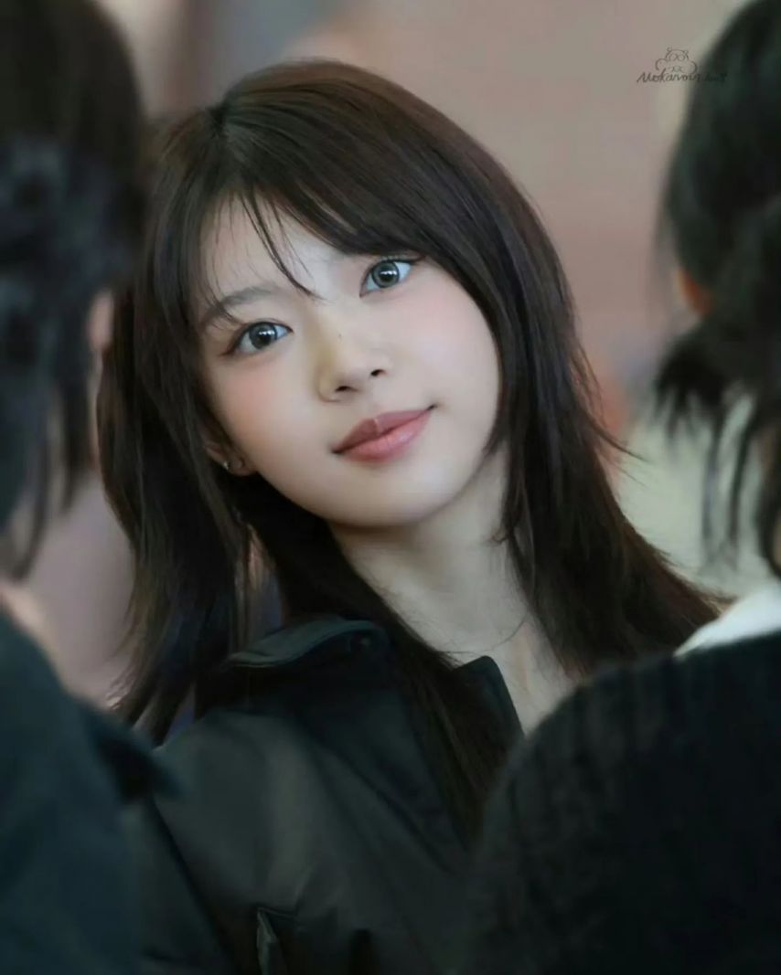 ILLIT(아일릿) 모카