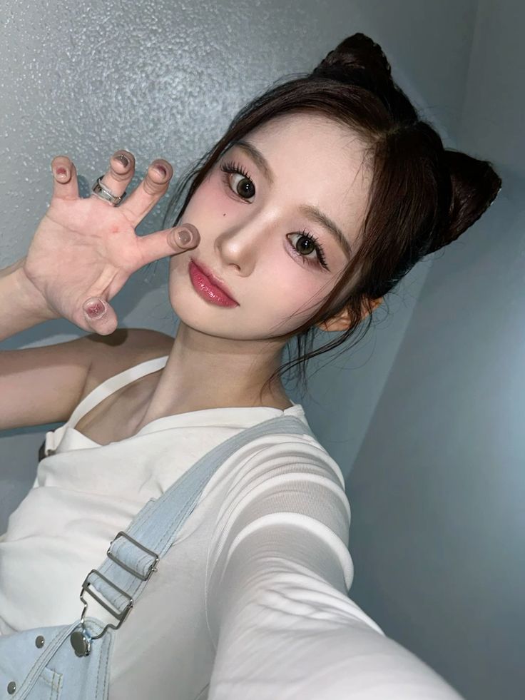설윤