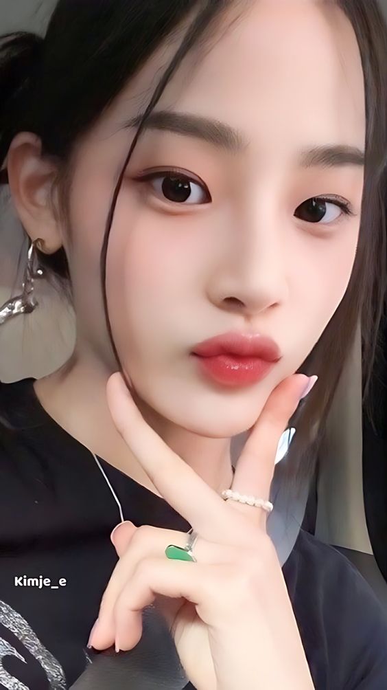 민지