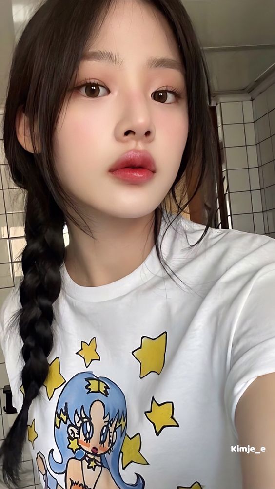 민지