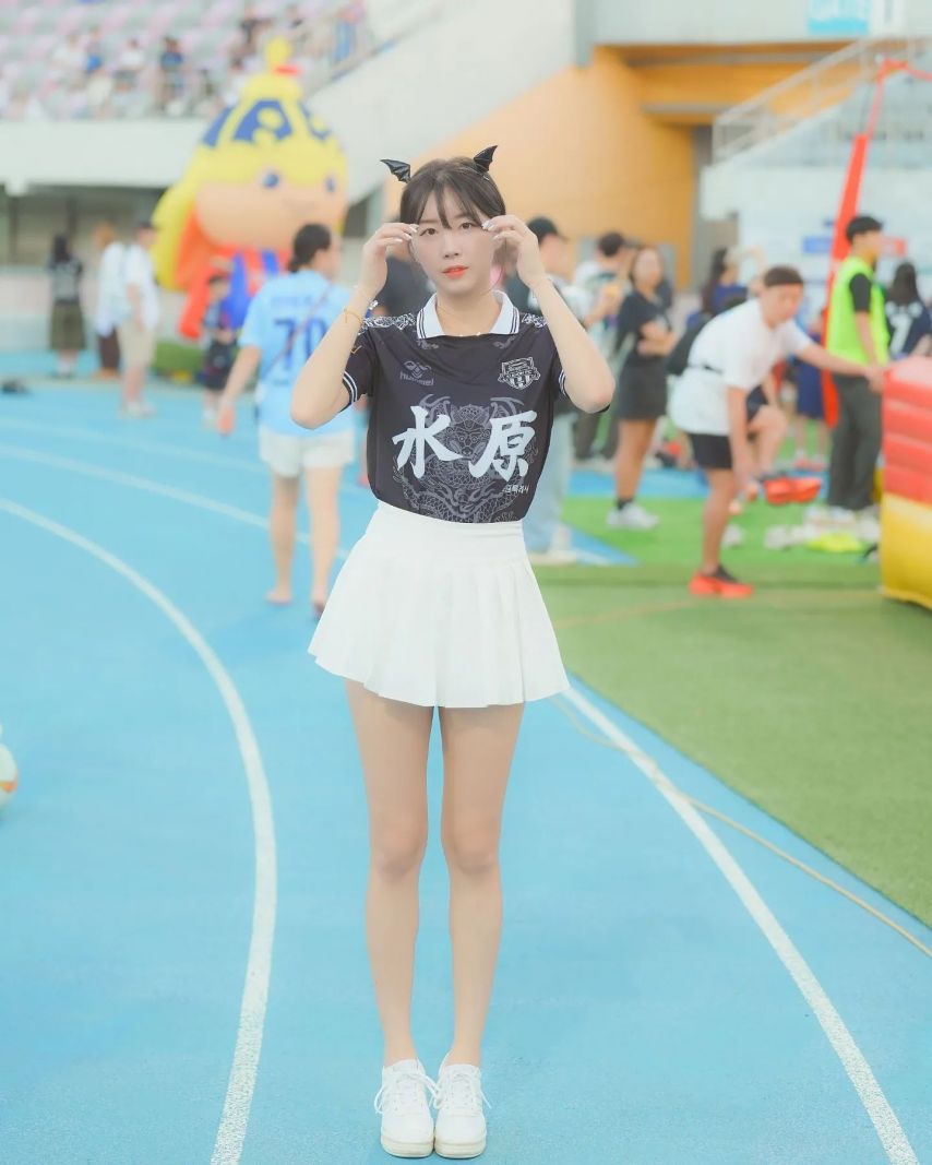 안지현
