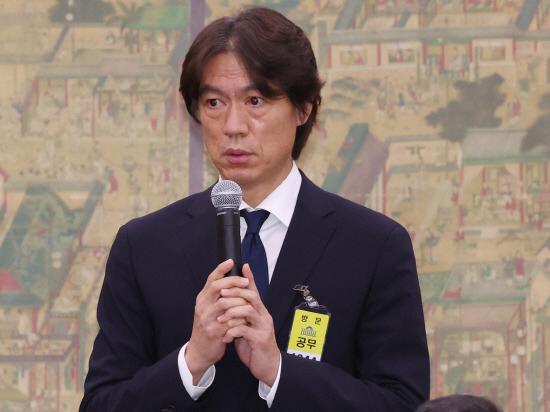 유인촌 장관 홍명보 감독, 재선임 거쳐야…그래야 국민 납득 도중하차 권고하나