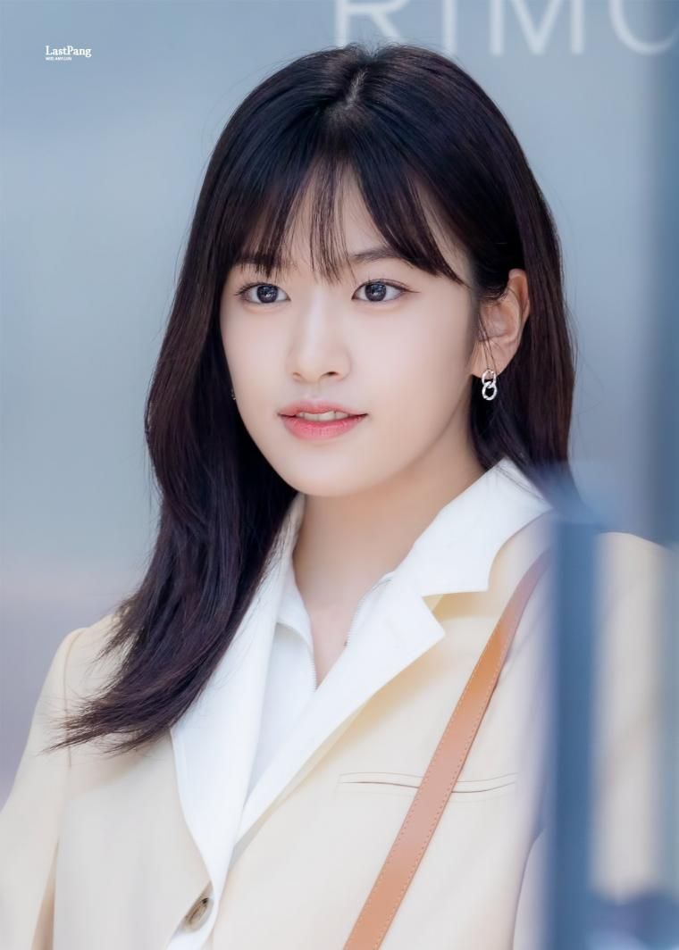 아이브 안유진