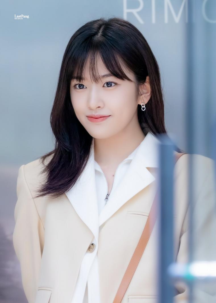 아이브 안유진