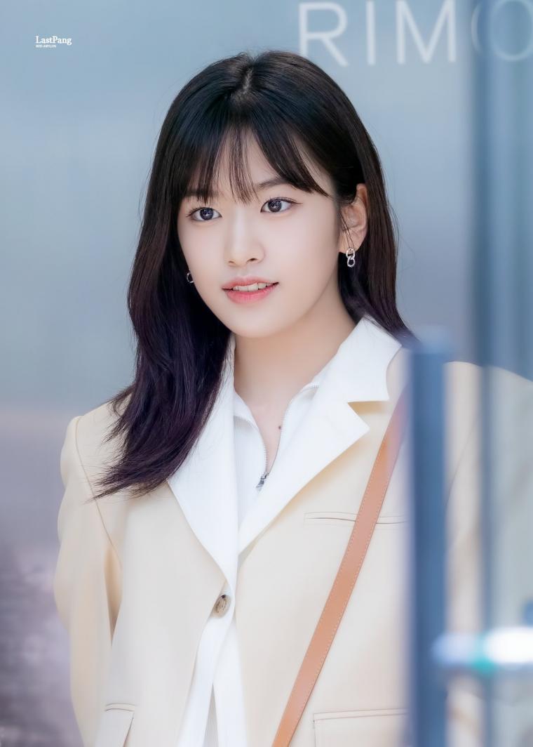 아이브 안유진
