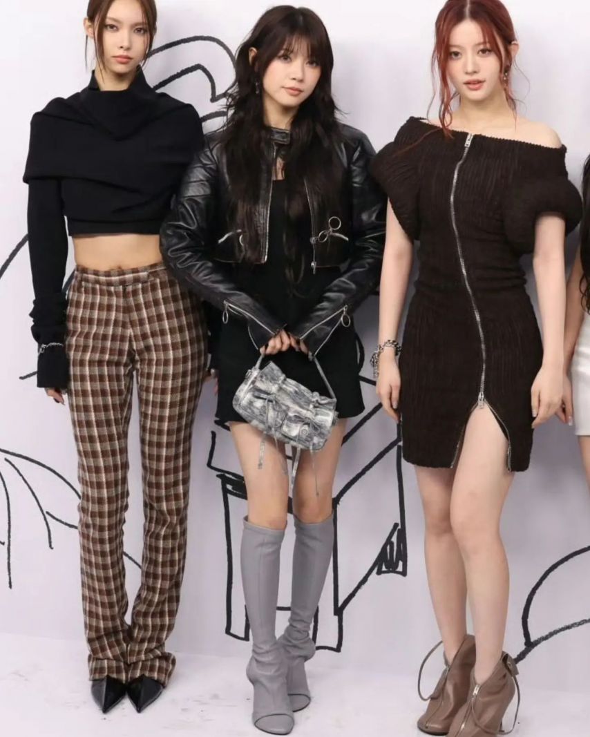 ILLIT(아일릿) 모카