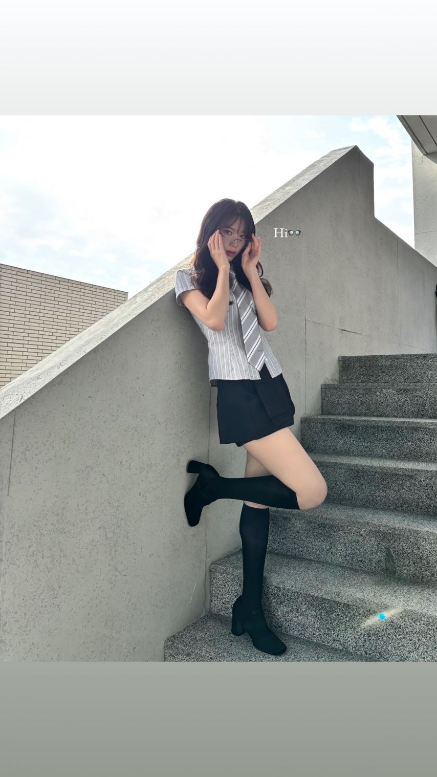 수윤 연희 윤경 다현 소희 로켓펀치