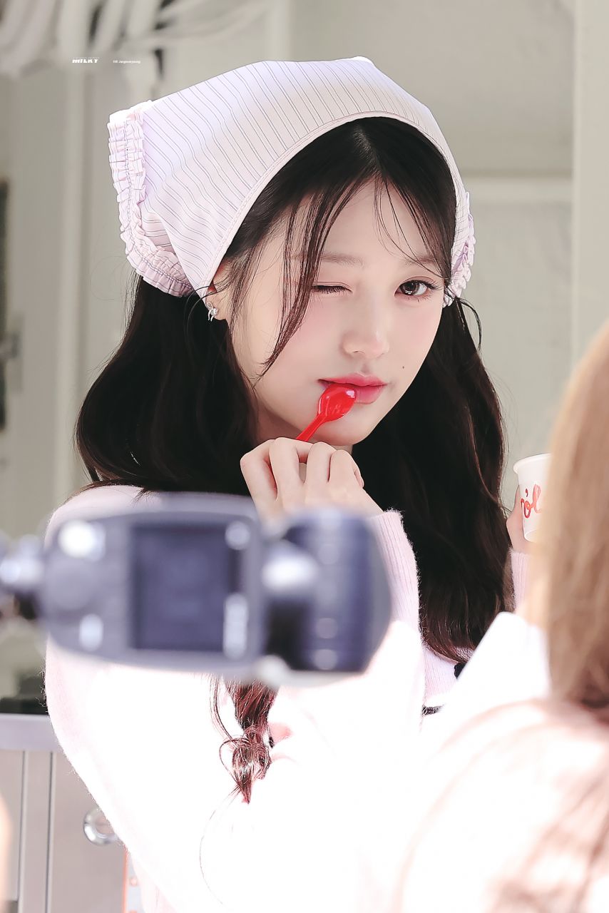 장원영 (아이브)