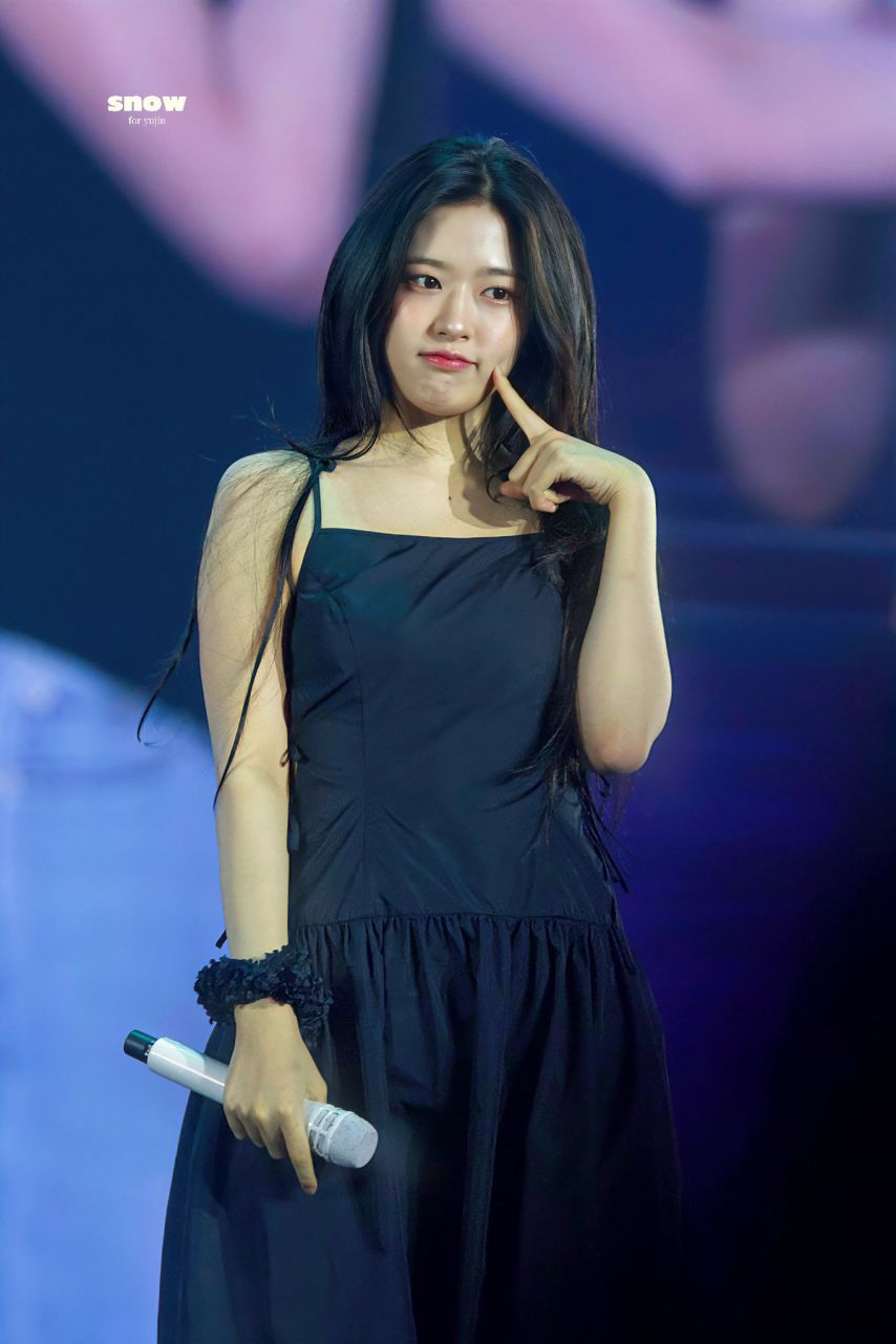 아이브 안유진