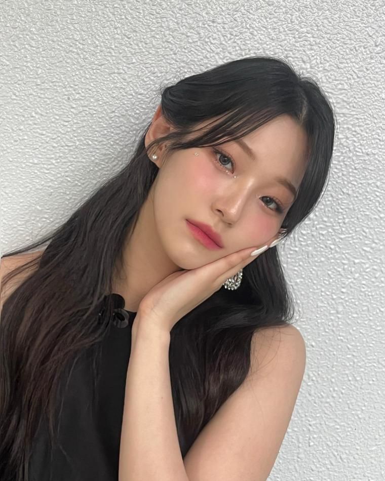 프로미스나인 백지헌