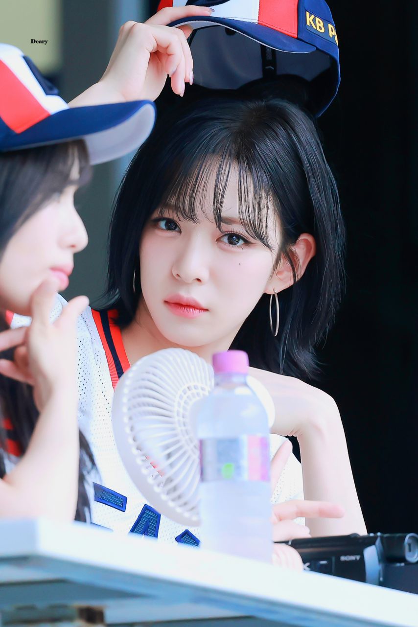 프로미스나인 이채영