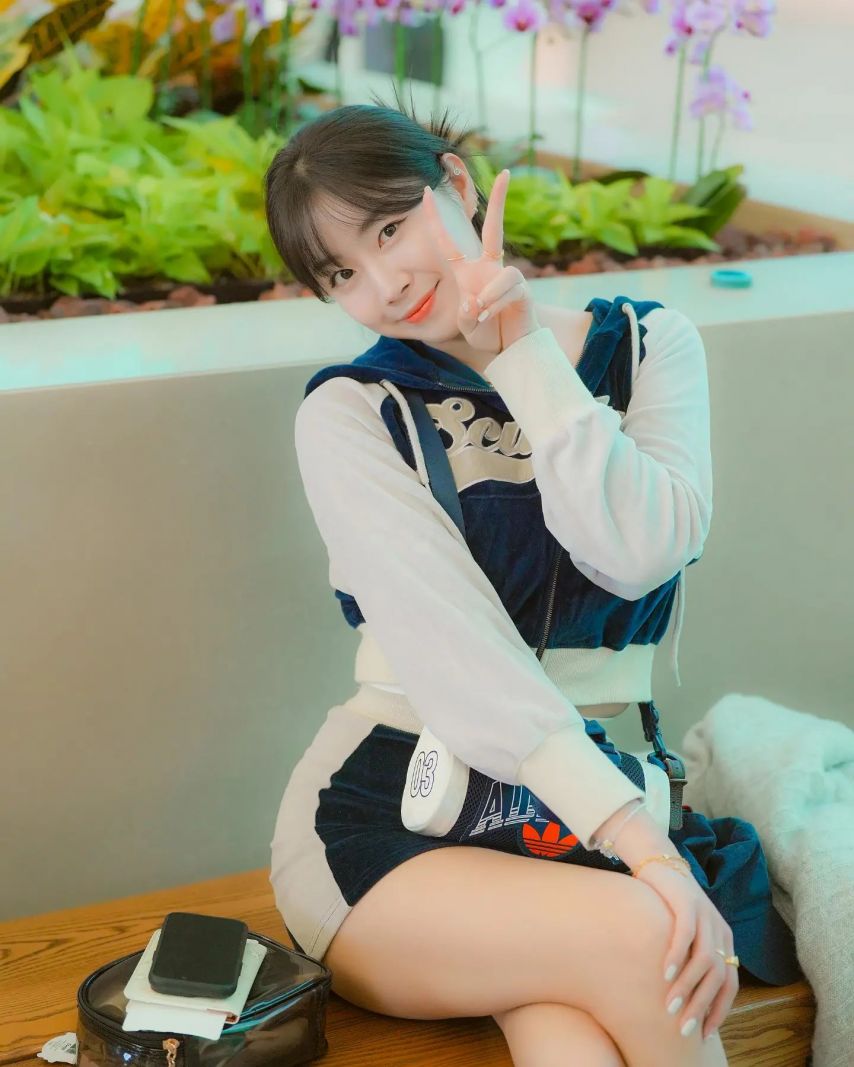 안지현