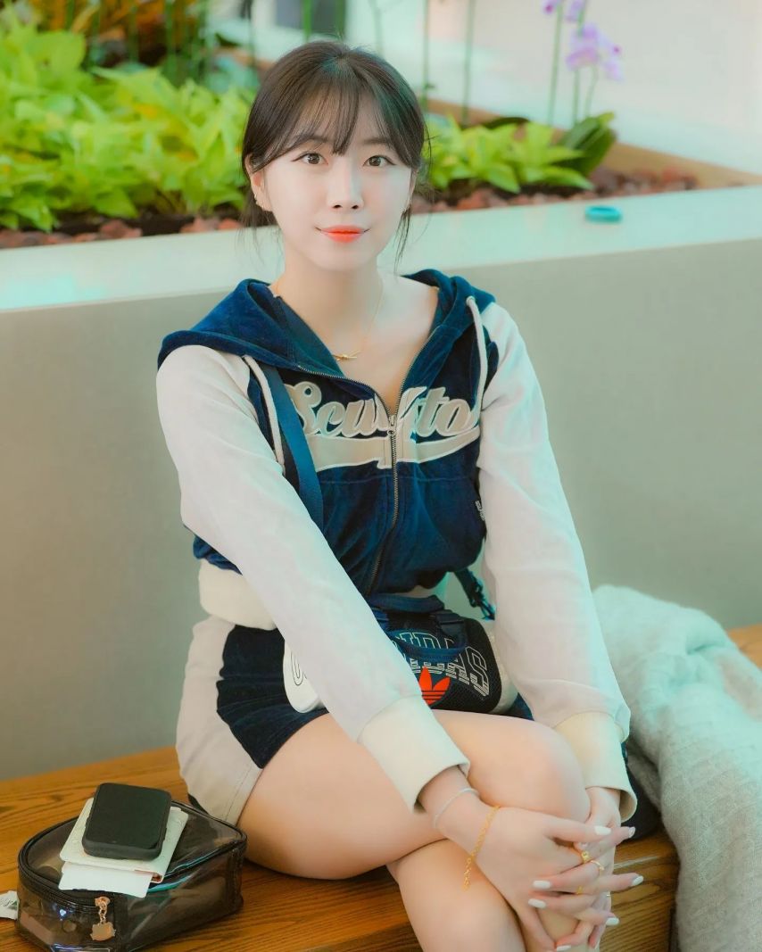 안지현