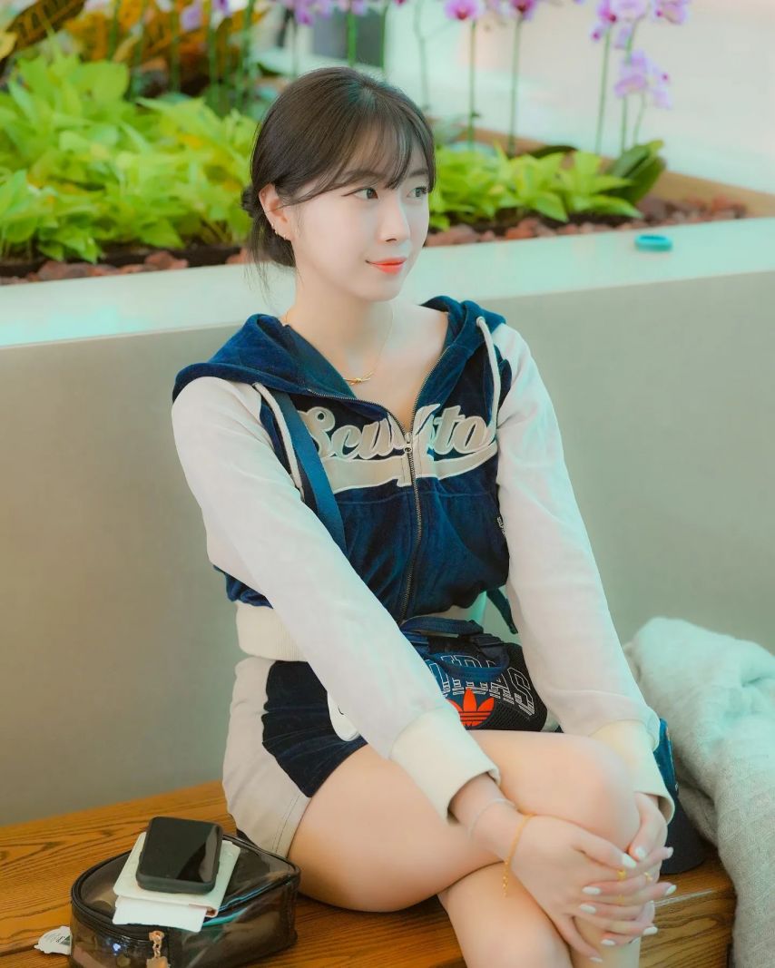 안지현