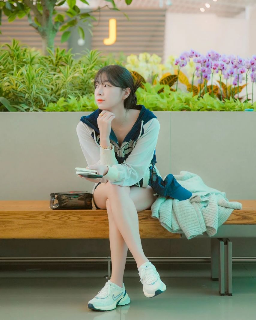 안지현